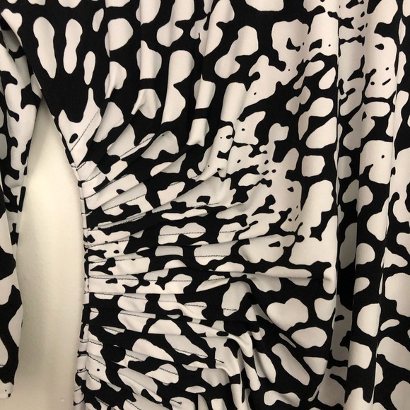 Dress - Picture 4 of 5